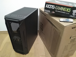 Ryzen 5 3500X/AX320/16GB RAM/SSD 240GB/RX 5700 XT OC 8GB (5 foto / 10)