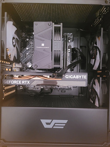 Ryzen 5 5600/A520/16GB RAM/SSD 512G/RTX 3060Ti 8GB (9 foto / 10)
