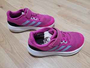 Adidas roosad tossud s 31 (3 foto / 8)
