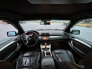 BMW x5 (5 фото из 6)