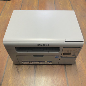Hea multifunktsionaalne laserprinter Samsung SCX-3400