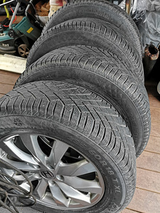 235/60/18 Honda CRV CR-V wheels (rims+tires) 4pcs (1 foto / 8)