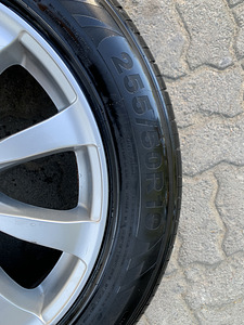Valuveljed rehvidega BMW E53 (4 foto / 4)