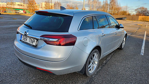 Opel Insignia 2015 (4 foto / 8)