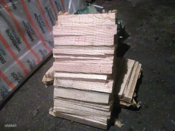 Сухие дрова в сетках (фото #4)