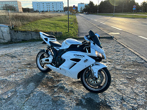 Honda Fireblade CBR 1000RR (1 foto / 5)