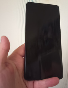Samsung S21+5G (1 foto / 4)