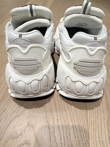 OFF-White tossud! (4 foto / 4)