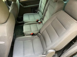 Vw Touran 1.9 osamaksevõimalusega (6 foto / 12)