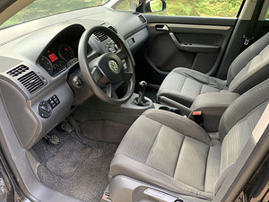 Vw Touran 1.9 osamaksevõimalusega (10 foto / 12)