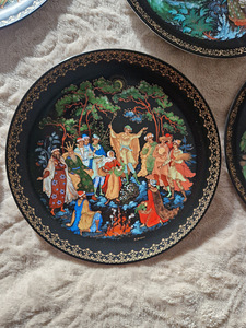 Vintage Palekh taldrik "Kaksteist kuud" (1 foto / 5)