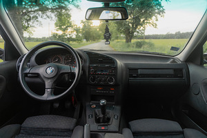 BMW E36 320i (9 foto / 9)