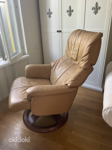 Продам кожаное кресло (фото #2)