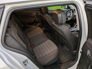 Opel Insignia 2.0d 96kw 2014 facelift (9 foto / 10)