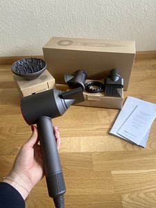 Dyson Supersonic (1 foto / 5)