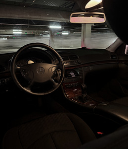Mercedes Benz E220 CDi (5 foto / 9)