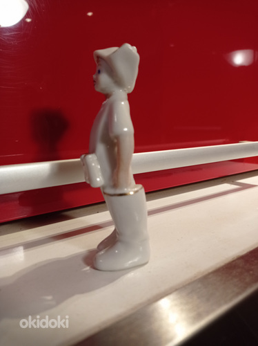 Статуэтка фарфоровая Буденовец - Мальчик с биноклем (фото #4)