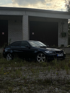 BMW 320i 2005 110kw manuaal (1 foto / 15)