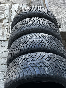 R17 235/45/R17 KLEBER (1 foto / 6)