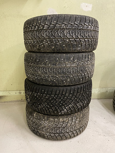 225/40 R18 naastrehvid (4 foto / 4)