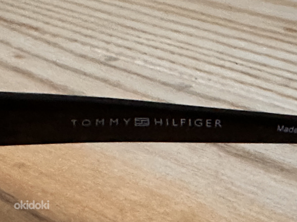 Tommy Hilfigeri päikeseprillid (foto #3)
