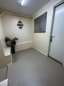 Anda üürile kabinet (4 foto / 8)