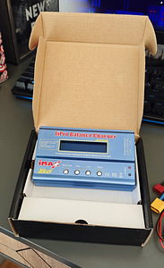 IMax B6 Balance charger LiPo,LiFe,Li-Ion,LiHV,NiMH,NICd,Pb (1 foto / 2)