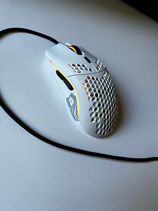 Glorious Model O Matt-valge gaming mouse (nagu uus) (2 foto / 2)