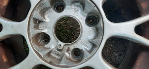 Volvo v40/s40 4x114,3 valuveljed 15" kesk ava 67 (2 foto / 2)