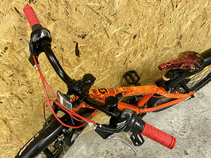 Jalgratas Scott Voltage JR24 (10 foto / 10)