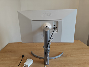 LG 27" UHD 4K LED IPS monitor (27UL650-W) (3 foto / 5)