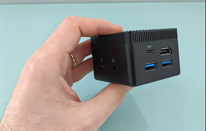 Mini pc - väike meediarvuti koos Bluetooth klaviatuuriga (3 foto / 4)