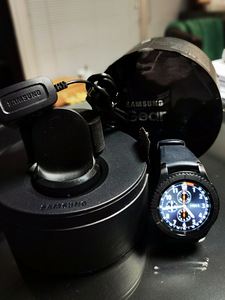 Samsung Gear S3 Frontier (2 foto / 7)