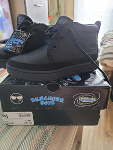 Skechers uued botased s.27,5 (2 foto / 2)