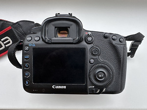 Canon EOS 5D Mark III, Gitzo GT2530, Speedlite 430EX II etc. (2 foto / 6)