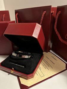 Браслет Cartier Love (2 фото из 3)