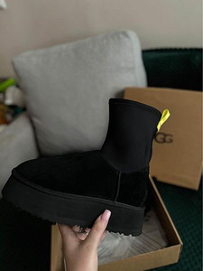 Ugg