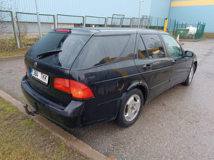 Saab 9-5 (2 фото из 8)