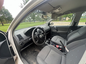 Volkswagen Polo 1.9 47kw 2003 (3 foto / 4)