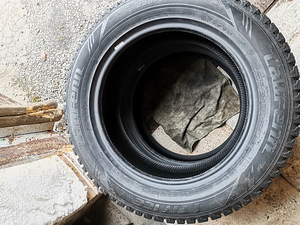 Uus talverehvid Laufenn 235/55 R17 105T (3 foto / 3)