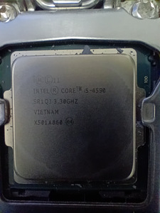 LGA1150 i5-4590 / B85M / DDR3 - 8GB (2 foto / 3)