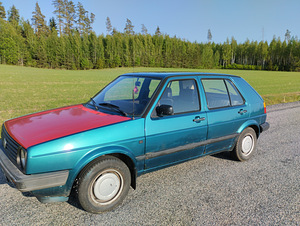 Volkswagen Golf (3 foto / 6)