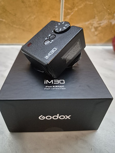 Godox im30 välklamp kaamerale (2 foto / 4)