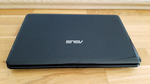 Asus X5DJI Celeron/15,6"/4GB/320GB/2h (8 foto / 10)
