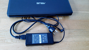 Asus X5DJI Celeron/15,6"/4GB/320GB/2h (10 foto / 10)