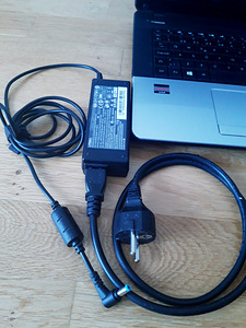 Packard Bell EasyNote LE 17.3"/AMD/6GB/500GB (10 foto / 10)