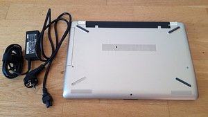 HP Laptop 15 Pentium/15.6"/4GB/SSD128GB (10 foto / 10)