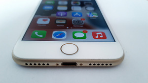 Apple iPhone 7 Gold 32GB (3 foto / 8)