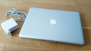 Apple MacBook 13" Aluminium Late 2008 (7 foto / 8)