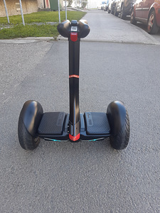 Segway Ninebot Mini Pro (2 фото из 3)